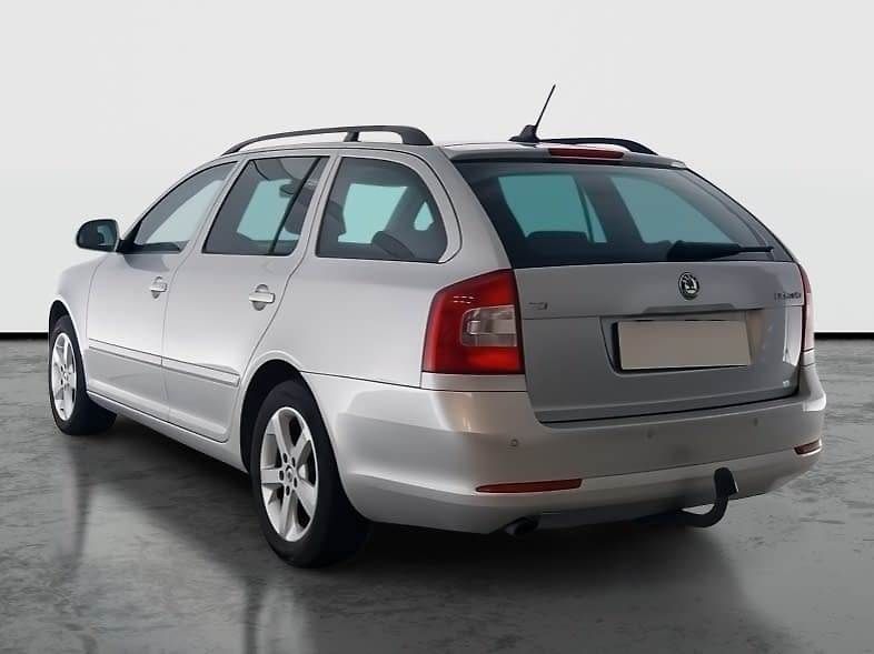 Škoda Octavia (2013) Ambition 2.0 TDI, ČR,1.maj - fotka 4 z 17