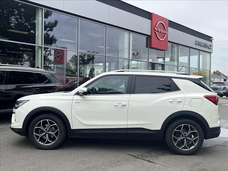SsangYong Korando 1,5 TGDI  Premium AT 4WD CZ - fotka 8 z 28