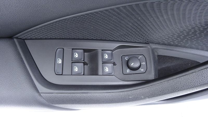 Škoda Octavia Kombi 1.5TSi Style - fotka 11 z 19