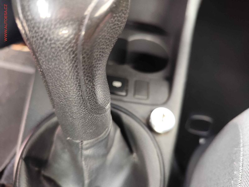 Škoda Fabia (2008) 1.2HTP, ČR, servis.kniha - fotka 14 z 16