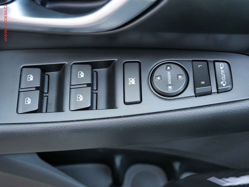 Hyundai i30 (2021) 1.5TGDi - fotka 14 z 22