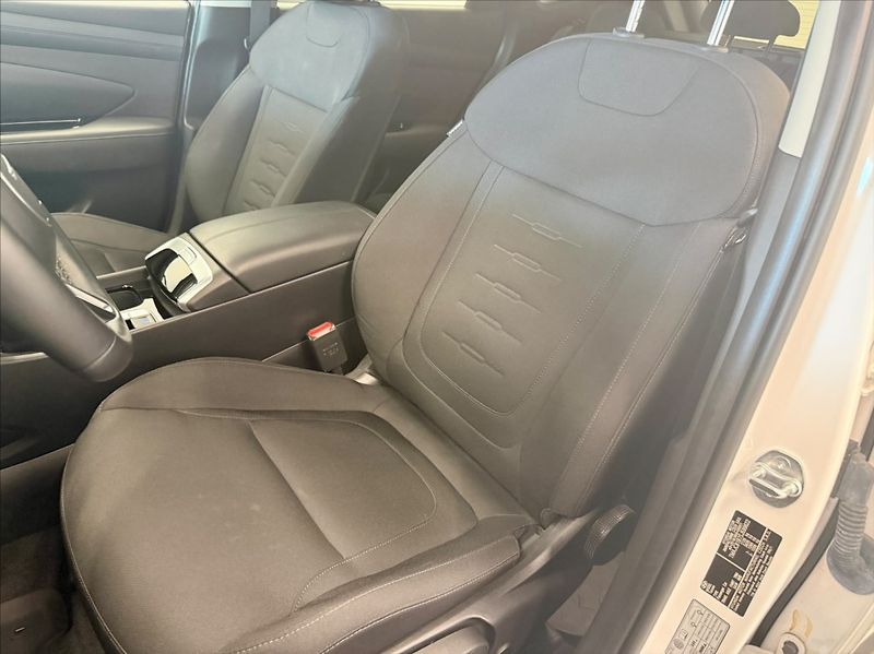 Hyundai Tucson 1,6 TGDI STYLE AT - fotka 13 z 15