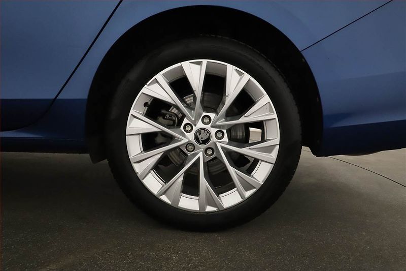Škoda Superb (2025) 1.5 TSI mHEV, Selection - fotka 20 z 20