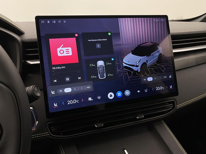 Lynk & Co 01 (2025) CORE PHEV AUT CZ 1.maj - fotka 38 z 95