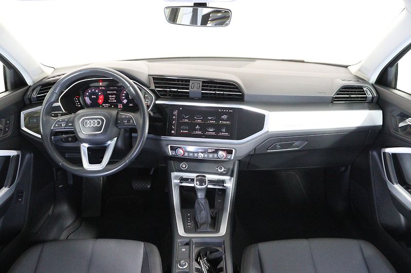 Audi Q3 TFSI 1,5 Stronic - fotka 24 z 26
