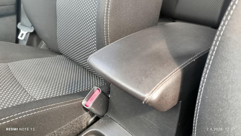Suzuki Vitara (2015) 1.6 16V   AllGrip - fotka 11 z 23