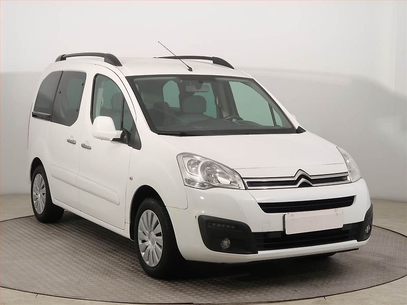 Citroën Berlingo (2018) Feel 1.6 BlueHDi, 5Míst, ČR - fotografie inzerátu