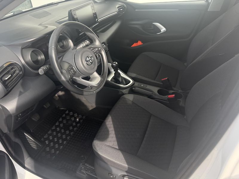 Toyota Yaris 1.5 VVT-i 92KW Style TECH - fotka 10 z 20