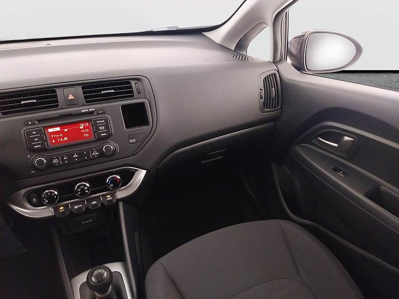 Kia Rio (2012) 1.25 CVVT - fotka 8 z 16