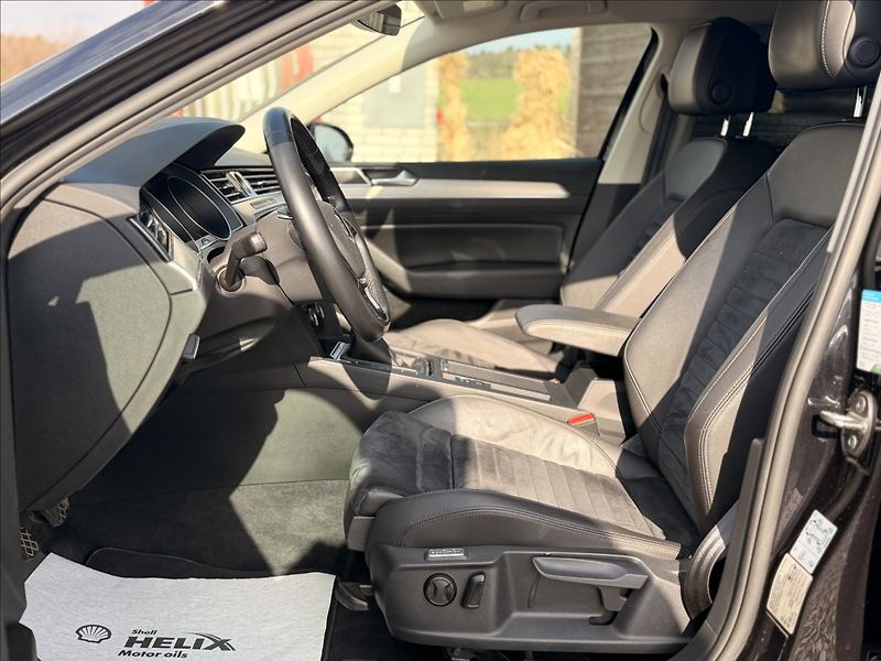 Volkswagen Passat 2,0 110kW R-LINE 93tKm ČR DPH - fotka 13 z 41