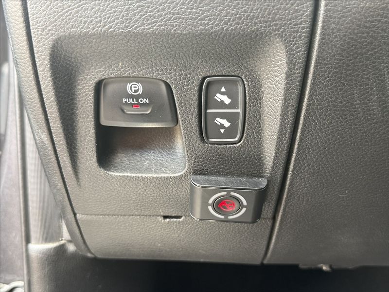 Dodge RAM 5,7 LIMITED Rough Country - fotka 11 z 22
