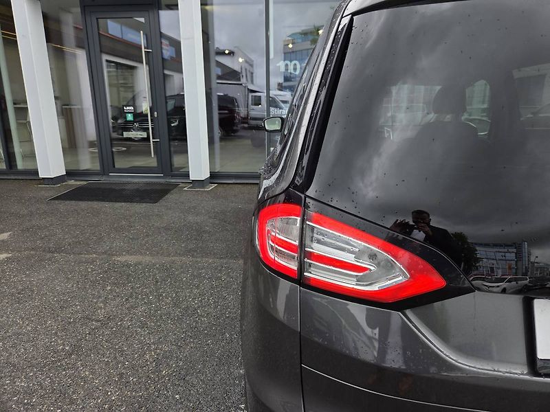 Ford Galaxy 2.0 TDCI Automat Titanium+ - fotka 8 z 43