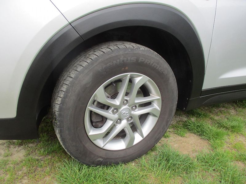Hyundai Tucson 1.6 GDi 99kW*70tkm*KRÁSNÝ STAV - fotka 21 z 41