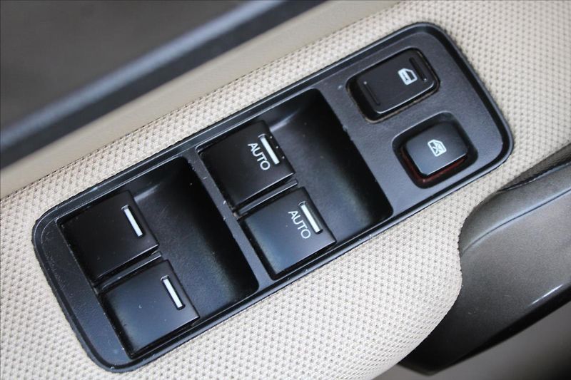 Honda CR-V 2,2 CTDi  ČR,4x4,ELEGANCE - fotka 15 z 22