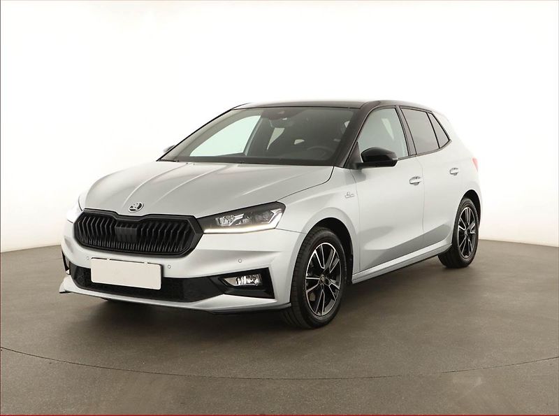 Škoda Fabia (2025) 1.0 TSI, Monte Carlo, FullLed - fotka 2 z 15
