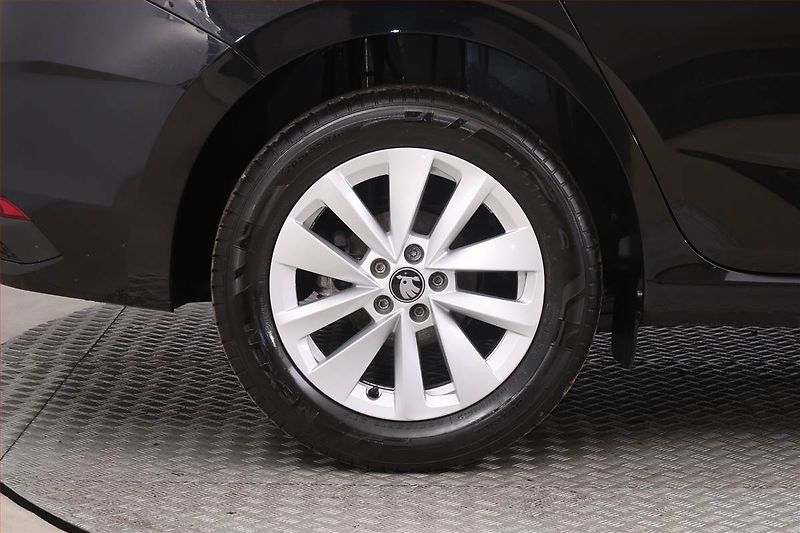 Škoda Scala (2025) 1.0 TSI, Top Selection, FullLe - fotka 15 z 20