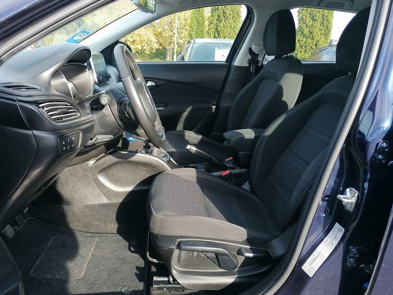 Fiat Tipo (2018) 1.6 JTD Navi,Kamera - fotka 9 z 21