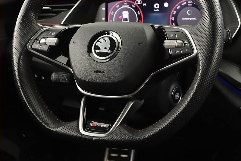 Škoda Octavia (2024) RS 2.0 TSI, RS, Navigace - fotka 20 z 20
