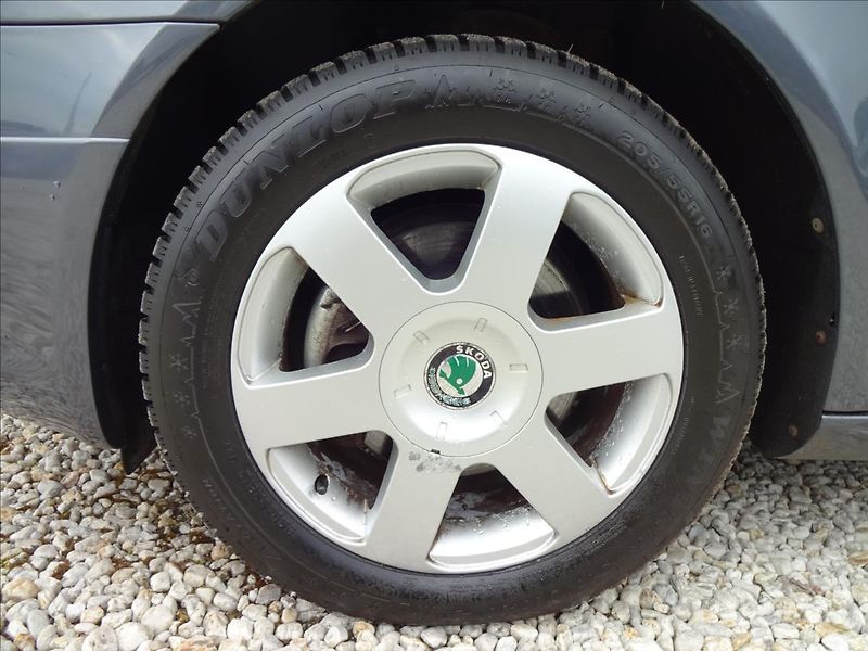 Škoda Octavia 1.8 TSI SPORT   GO MOTORU - fotka 43 z 57