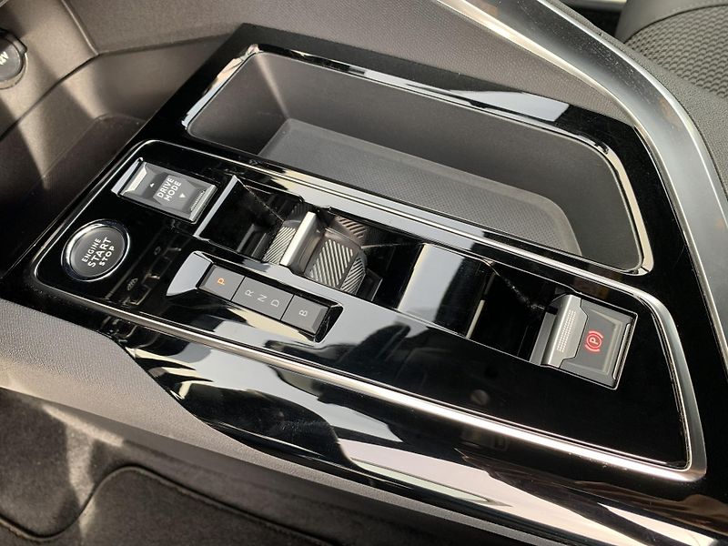 Peugeot 3008 GT 1.6 PHEV 165kW EAT8 - fotka 24 z 33