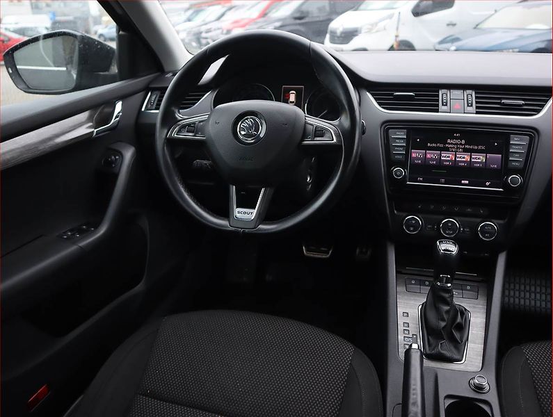 Škoda Octavia (2015) 2.0 TDI, 4X4, Automat - fotka 7 z 19