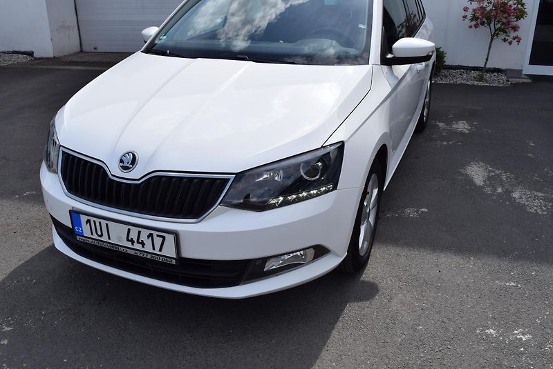 Škoda Fabia (2015) 1.2TSI 66kw STYLE AC TEMPOMAT - fotka 2 z 45