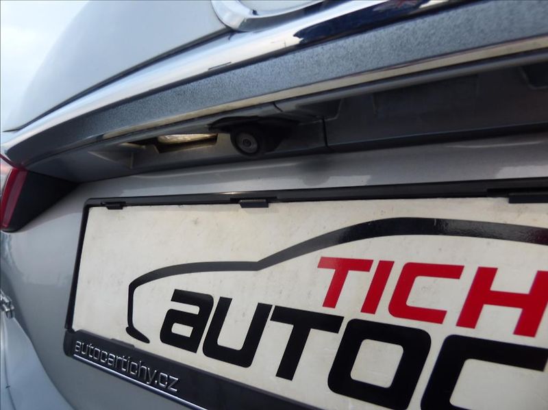 Mazda 6 2,0 Skyactiv,121kW,Bi-Xenon  S - fotka 16 z 35