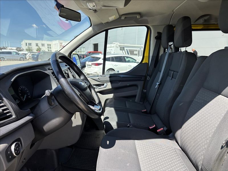 Ford Transit Custom 2,0 EcoBlue 79kW KombiVan L1 - fotka 18 z 27