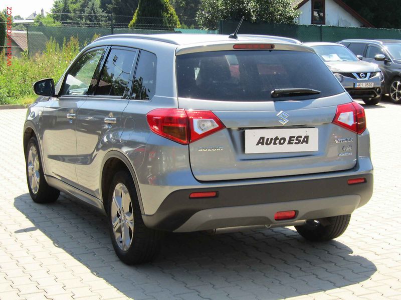 Suzuki Vitara (2017) 1.6i 4x4, ČR, Klima, temp - fotka 6 z 18