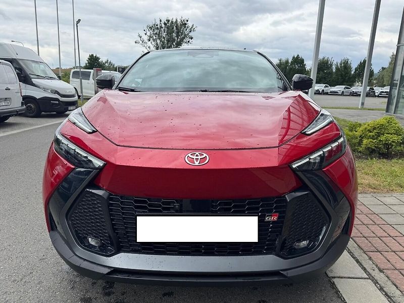 Toyota C-HR Plug-in GR SPORT Premiere Edit - fotka 8 z 13