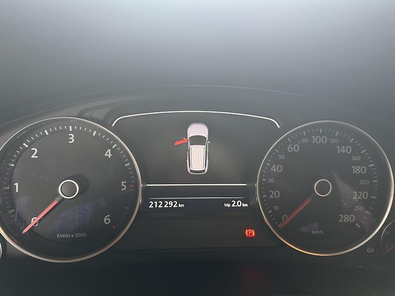 Volkswagen Touareg (2014) VW Touareg 3.0 V6 TDI 180kW |  - fotka 1 z 8