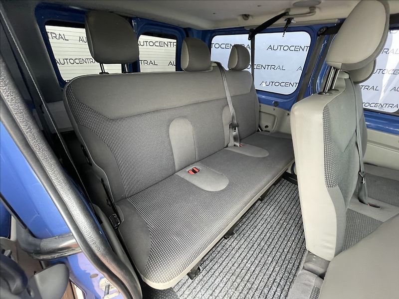 Opel Vivaro 2,5 D,107kW,8míst,po servisu,L - fotka 20 z 23