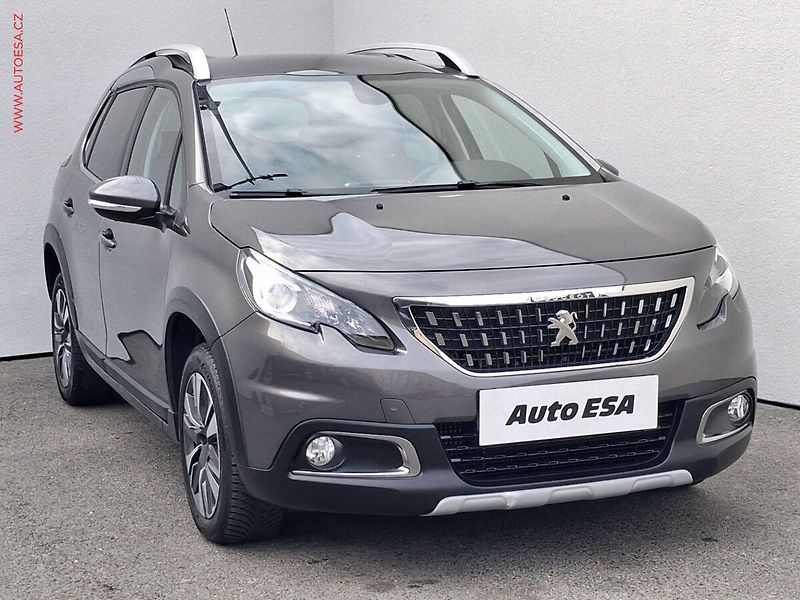 Peugeot 2008 (2019) 1.2 PT, Allure, AT, TZ, navi - fotografie inzerátu