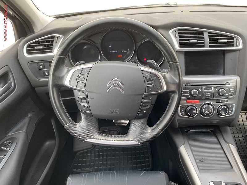 Citroën C4 (2012) 1.6 HDi, AT, park.asist - fotka 11 z 16