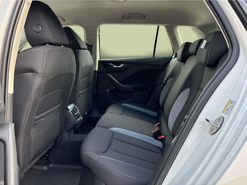 Škoda Kamiq 1.0TSI 85 kW SELECTION - fotka 12 z 27