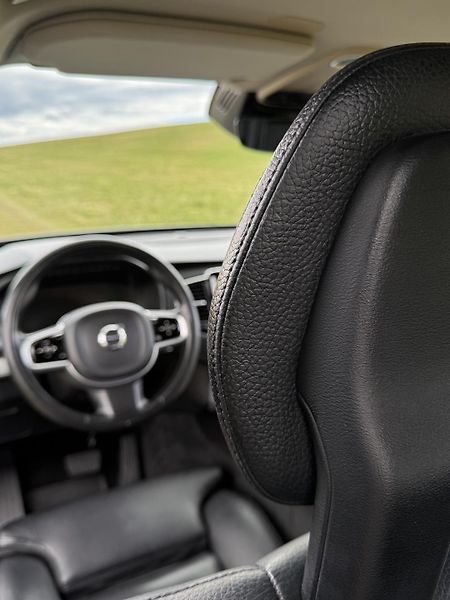 Volvo XC90 (2019) XC90 B5 Inscription AWD - fotka 18 z 18