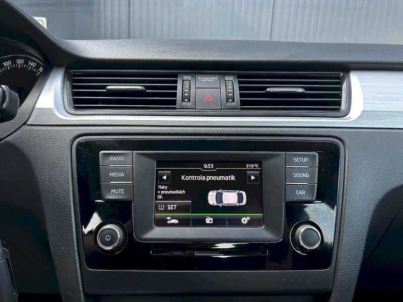 Škoda Rapid (2017) 1.2 TSI 81kW MP5 Ambition - fotka 16 z 32