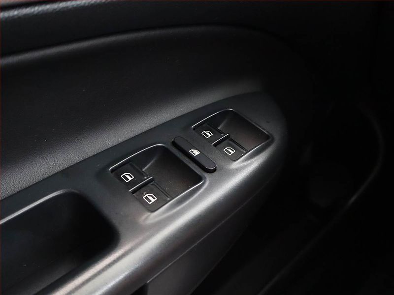 Škoda Octavia (2012) 2.0 TDI, Tempomat - fotka 14 z 16