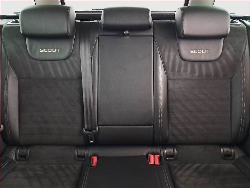 Škoda Octavia (2017) Scout 2.0 TDI, 4X4, Automat - fotka 10 z 19