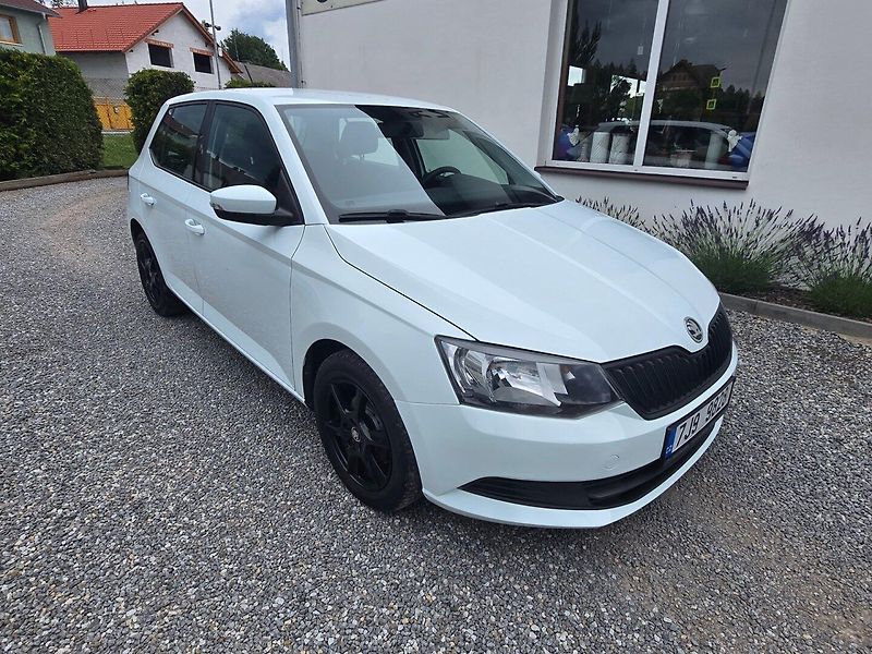 Škoda Fabia (2015) 1.0 MPi TOP STAV - fotka 2 z 21