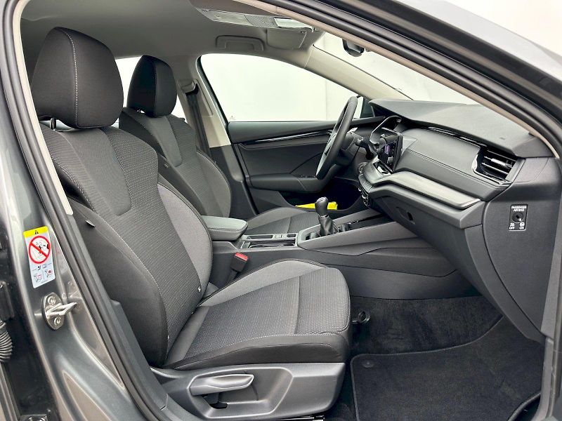 Škoda Octavia (2023) 1,5 TSI / 110 KW / Ambition Pl - fotka 8 z 27