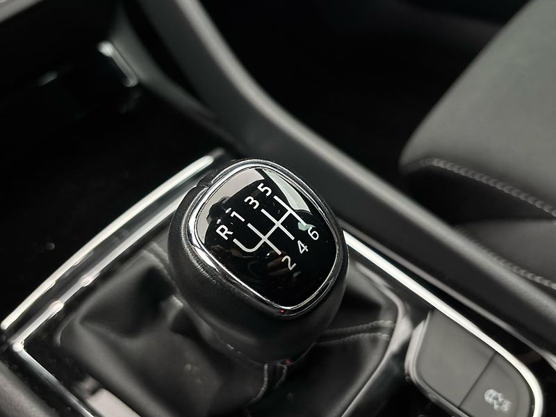 Škoda Karoq SportLine - fotka 20 z 28