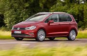 Volkswagen Golf Sportsvan ve stáří 3-9 let.