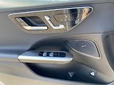 Mercedes-Benz Třídy C C 220 d 4MATIC kombi - náhled 22