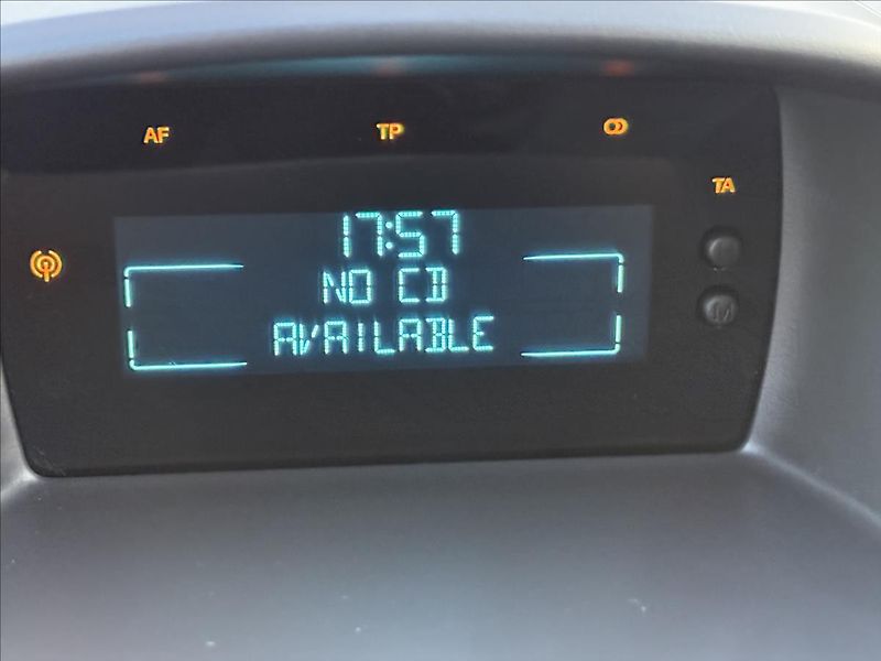 Ford Fiesta 1,2 i 60kW CZ,5Dv,Klima,Výhřev - fotka 13 z 24