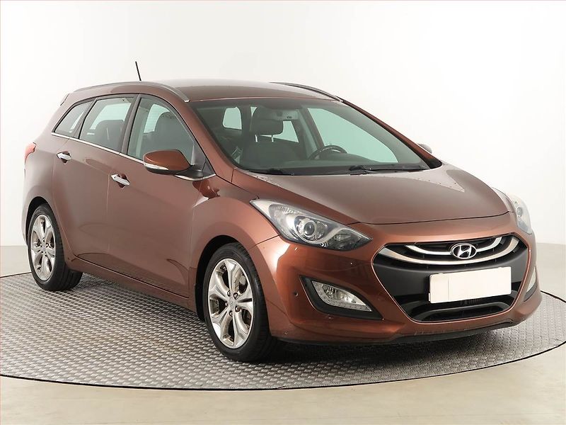 Hyundai i30 (2013) 1.6 CRDi, Serv.kniha, Navi - fotografie inzerátu