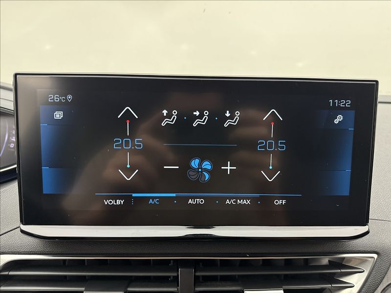 Peugeot 3008 1,2 ALLURE AUTOMAT LED 1MAJ ČR - fotka 18 z 42