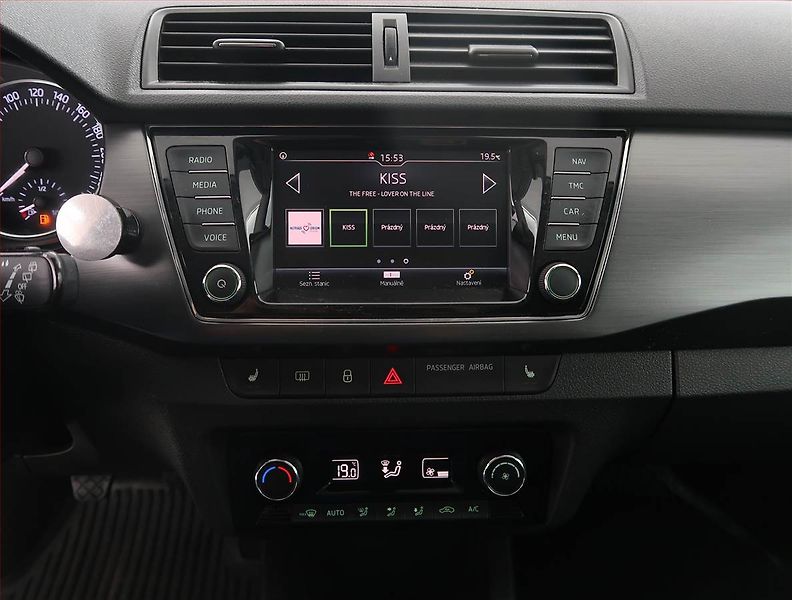 Škoda Fabia (2018) Style 1.0 TSI, Navi, Tempomat - fotka 12 z 20