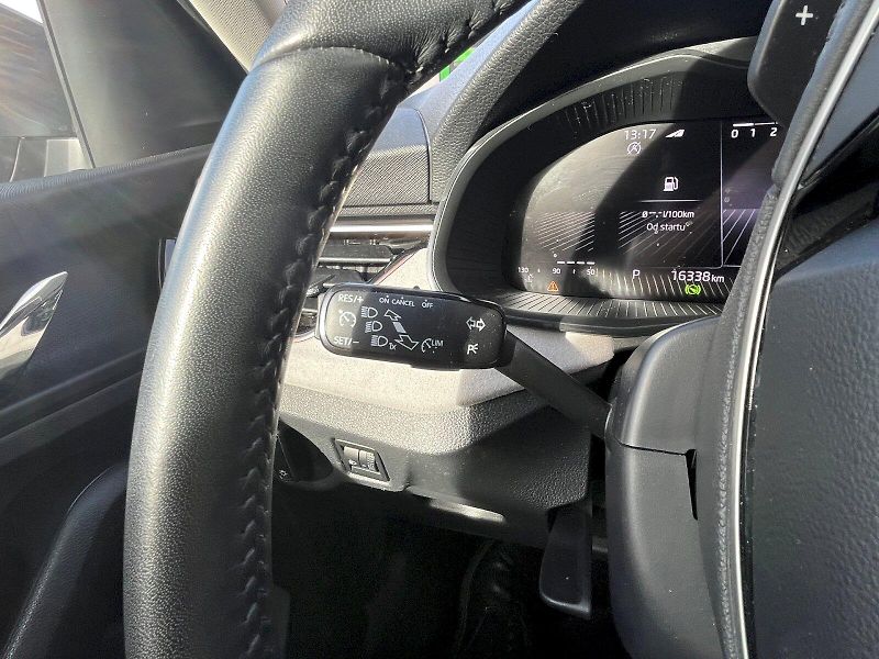 Škoda Scala (2024) 1.0 TSI 85kW Top Selection DSG - fotka 16 z 27