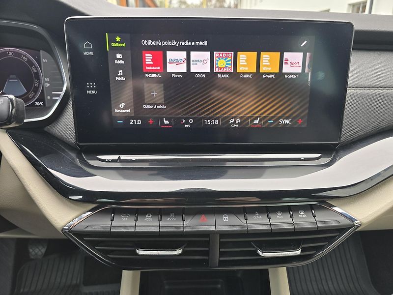 Škoda Octavia 110kW STYLE 1.Maj. ČR - fotka 33 z 42